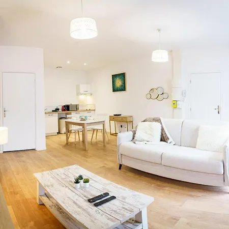 Apartment Grand Avec Parking 2pers Saint-Quentin (Aisne)